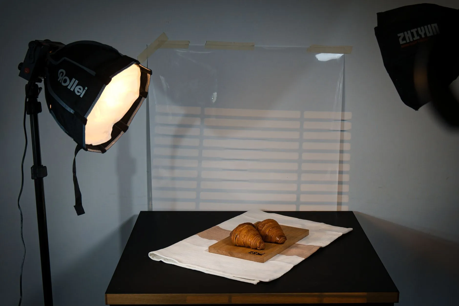 2025年美睫行业趋势：低敏胶水与可持续睫毛护理产品应用