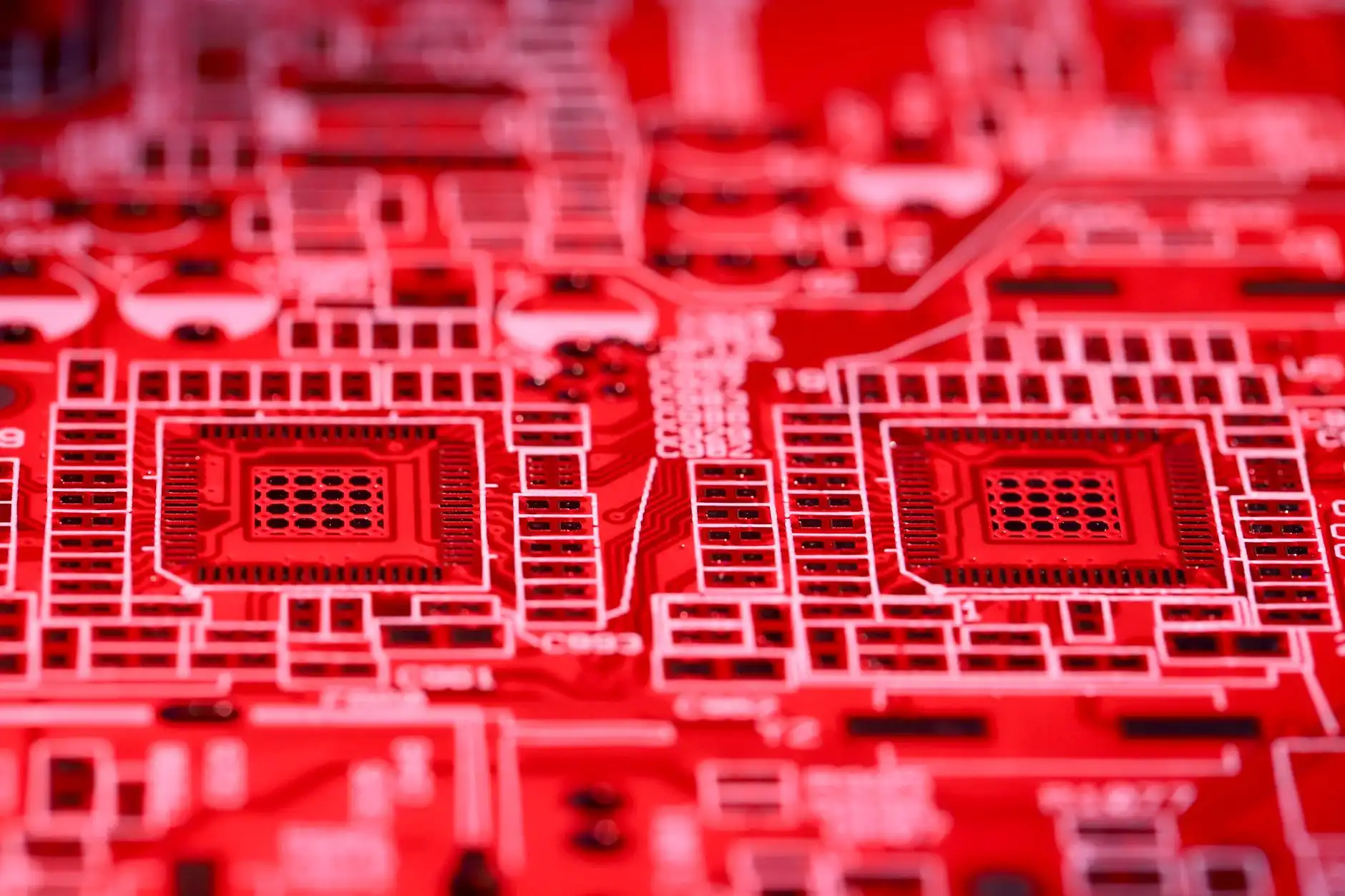 2024年美睫产品胶水对比:低敏与持久的平衡选择