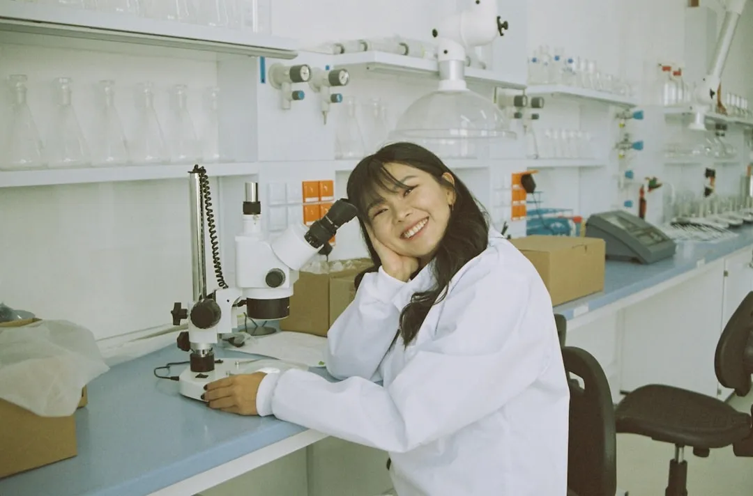 重庆美睫嫁接与自然款睫毛护理技术要点全解析