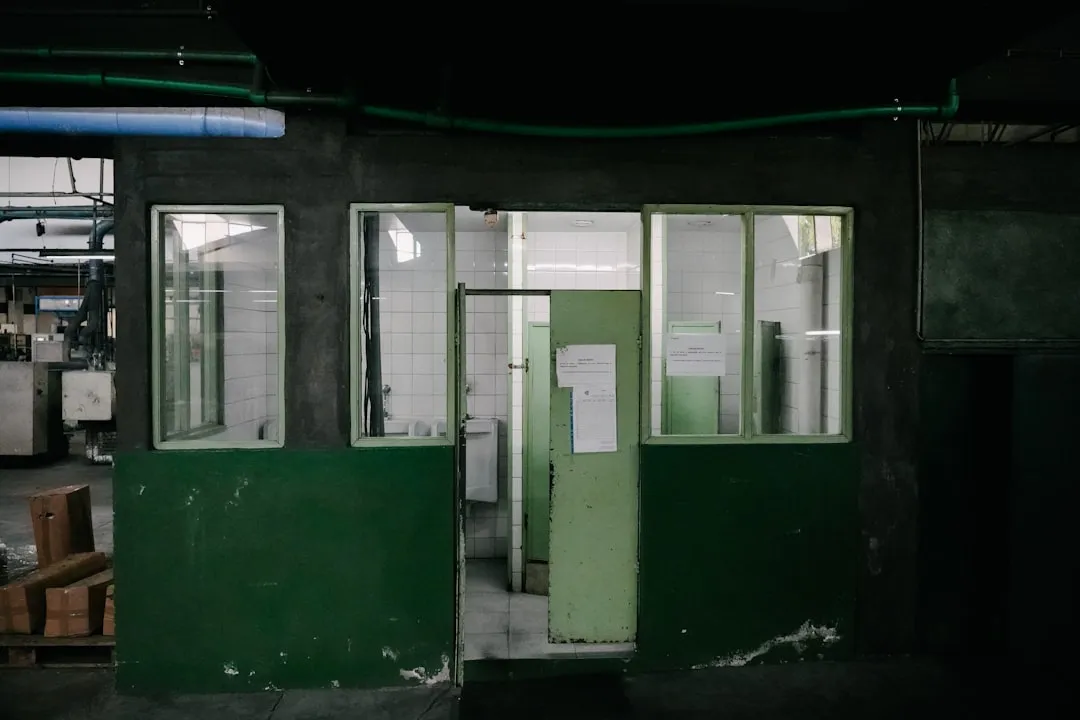 美睫护理周期与胶水选型指南：低敏产品如何提升嫁接持久度